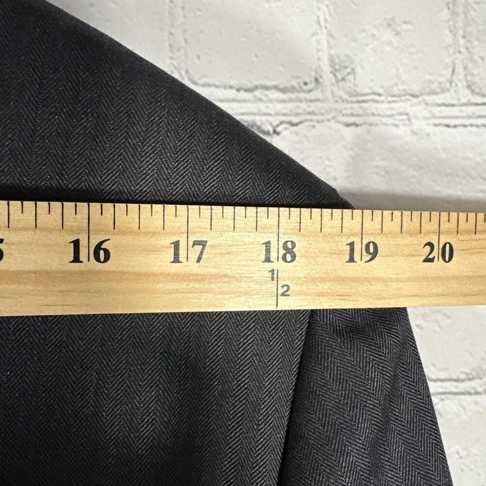 Brooks Brothers ***********price reflects